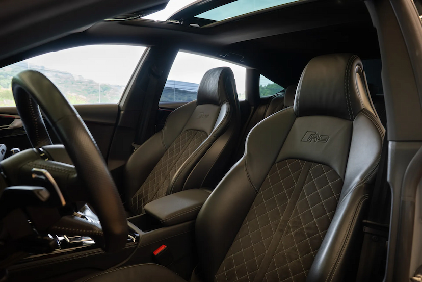 Foto do veículo AUDI RS5 2.9 V6 TFSI GASOLINA SPORTBACK QUATTRO S-TRONIC 2021 32.655 KM 439.900,00