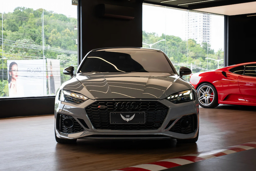 Foto do veículo AUDI RS5 2.9 V6 TFSI GASOLINA SPORTBACK QUATTRO S-TRONIC 2021 32.655 KM 439.900,00