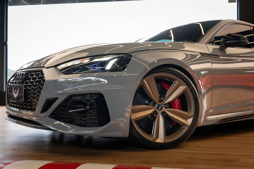 Foto do veículo AUDI RS5 2.9 V6 TFSI GASOLINA SPORTBACK QUATTRO S-TRONIC 2021 32.655 KM 439.900,00
