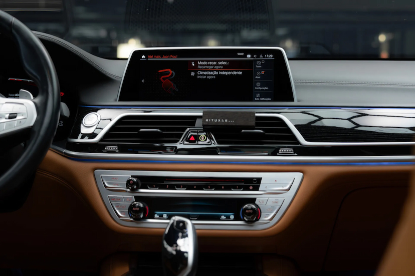 Foto do veículo BMW 745LE 3.0 TWINPOWER HÍBRIDO M SPORT DARK EDITION AUTOMÁTICO 2022 45.000 KM 439.900,00