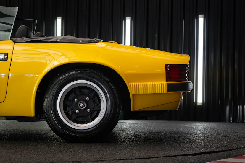 Foto do veículo PUMA GTE 1.6 COUPÉ 8V GASOLINA 2P MANUAL 1978 999.999 KM 89.900,00