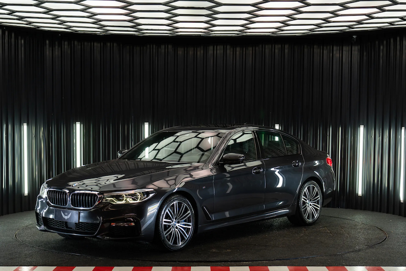 Foto do veículo BMW 540I 3.0 24V TURBO GASOLINA M SPORT AUTOMÁTICO 2018 80.000 KM 229.900,00