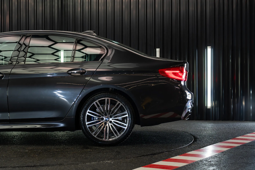Foto do veículo BMW 540I 3.0 24V TURBO GASOLINA M SPORT AUTOMÁTICO 2018 80.000 KM 229.900,00