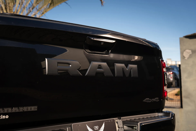 Foto do veículo RAM 2500 6.7 I6 TURBO DIESEL LARAMIE NIGHT EDITION CD 4X4 AUTOMÁTICO 2024 60.488 KM 409.900,00
