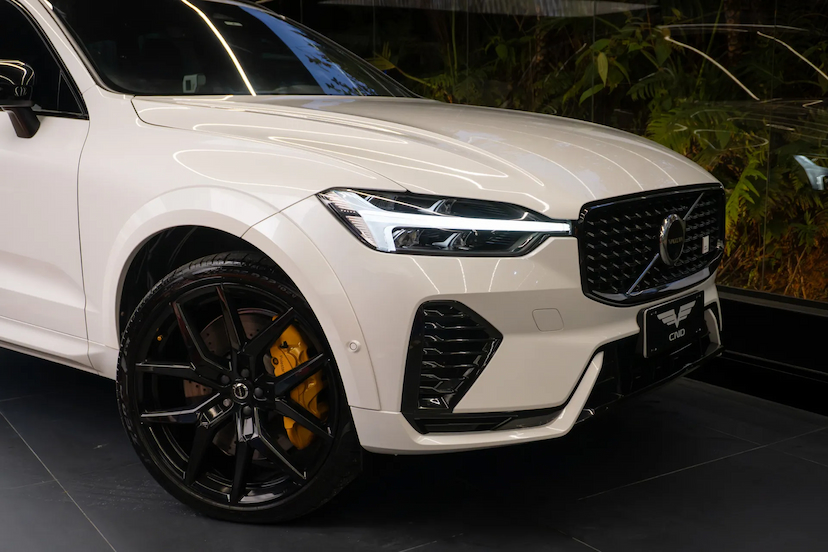 Foto do veículo VOLVO XC60 2.0 T8 RECHARGE POLESTAR ENGINEERED AWD GEARTRONIC 2023 64.553 KM 269.900,00