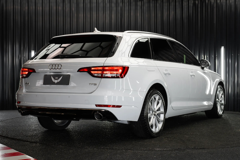 Foto do veículo AUDI A4 2.0 TFSI AMBIENTE AVANT GASOLINA 4P S TRONIC 2017 121.189 KM R$ 119.900,00