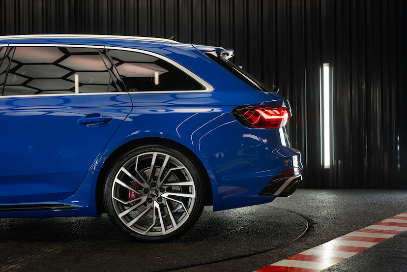 Foto do veículo AUDI RS4 2.9 V6 TFSI GASOLINA AVANT QUATTRO S-TRONIC 2021 15.394 KM 548.900,00