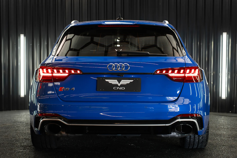Foto do veículo AUDI RS4 2.9 V6 TFSI GASOLINA AVANT QUATTRO S-TRONIC 2021 15.394 KM 548.900,00