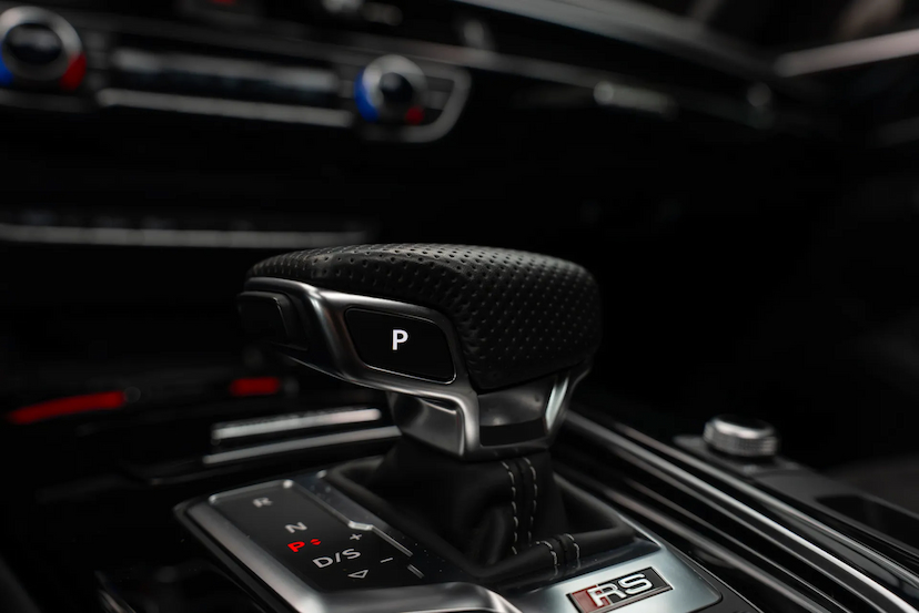 Foto do veículo AUDI RS4 2.9 V6 TFSI GASOLINA AVANT QUATTRO S-TRONIC 2021 15.394 KM 548.900,00