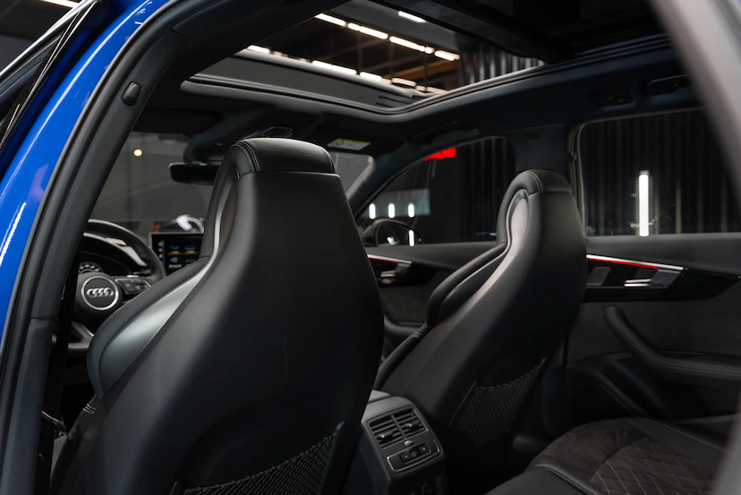 Foto do veículo AUDI RS4 2.9 V6 TFSI GASOLINA AVANT QUATTRO S-TRONIC 2021 15.394 KM 548.900,00