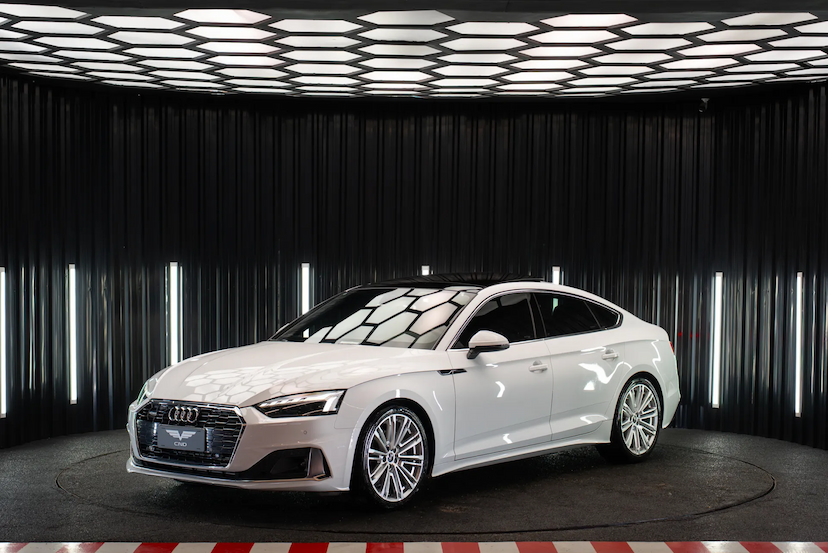 Foto do veículo AUDI A5 2.0 TFSI MHEV SPORTBACK ADVANCED QUATTRO S TRONIC 2024 37.193 KM R$ 254.900,00