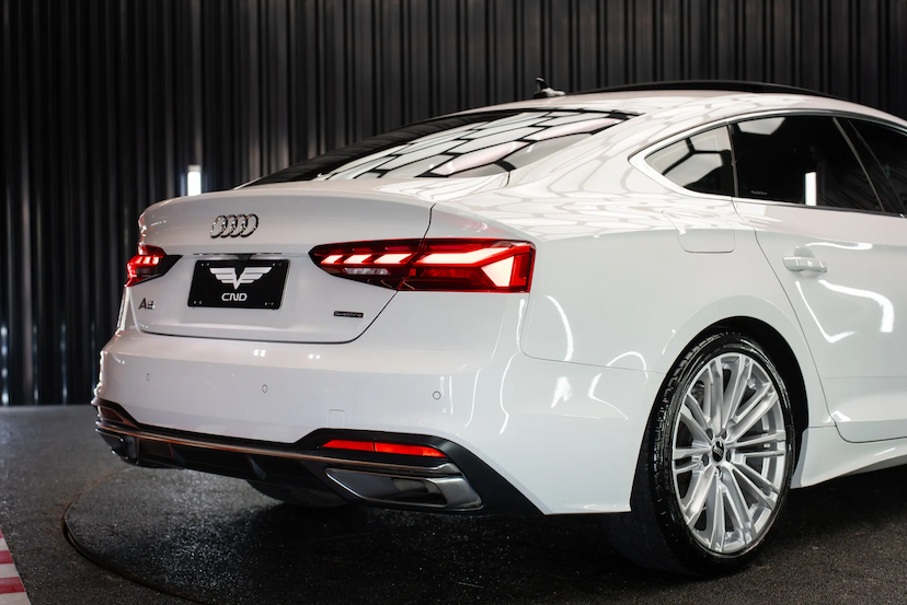 Foto do veículo AUDI A5 2.0 TFSI MHEV SPORTBACK ADVANCED QUATTRO S TRONIC 2024 37.193 KM R$ 254.900,00