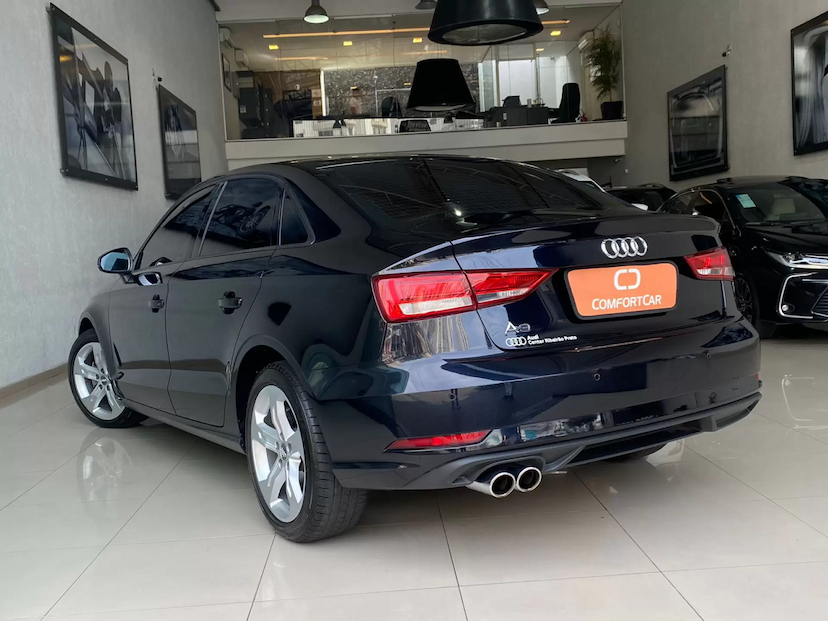 Foto do veículo AUDI A3 1.4 SEDAN PRESTIGE PLUS 2019 68.000 KM 115.900,00