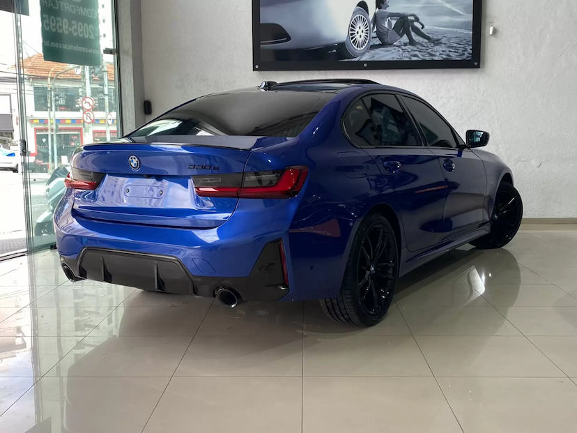 Foto do veículo BMW 330E 2.0 TURBO M SPORT 2023 2.500 KM 389.900,00