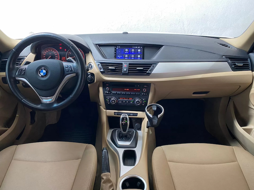 Foto do veículo BMW X1 2.0 TURBO ACTIVE FLEX SDRIVE20I 2015 100.000 KM 85.900,00