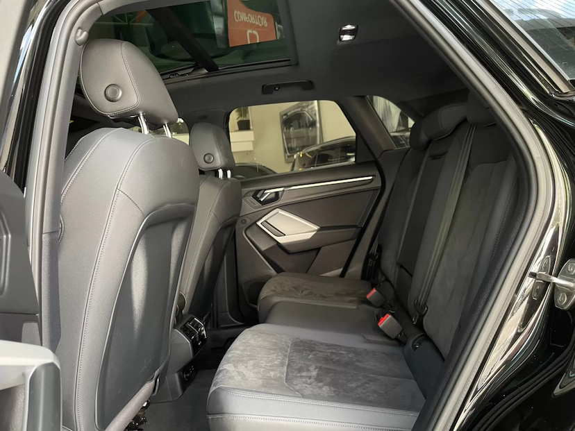 Foto do veículo AUDI Q3 1.4 TFSI BLACK 2021 50.000 KM 207.900,00