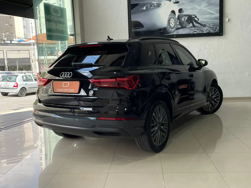 Foto do veículo AUDI Q3 1.4 TFSI BLACK 2021 50.000 KM 207.900,00