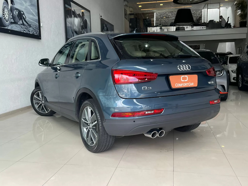 Foto do veículo AUDI Q3 1.4 TFSI  AMBIENTE PLUS 2017 80.000 KM 105.900,00