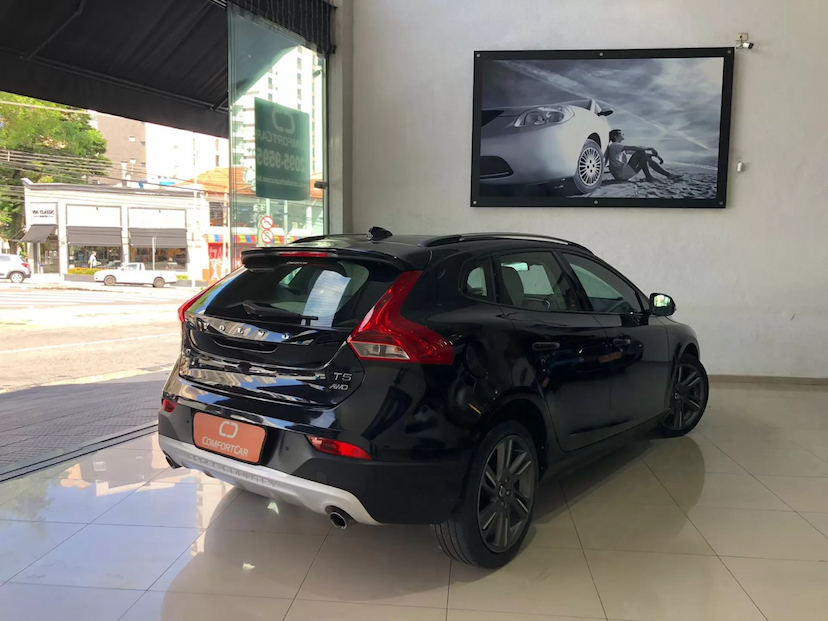 Foto do veículo VOLVO V40 2.0 T5 AWD DYNAMIC 2015 60.000 KM 79.900,00