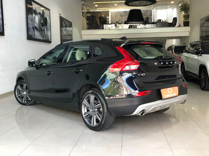 Foto do veículo VOLVO V40 2.0 T5 AWD DYNAMIC 2015 60.000 KM 79.900,00