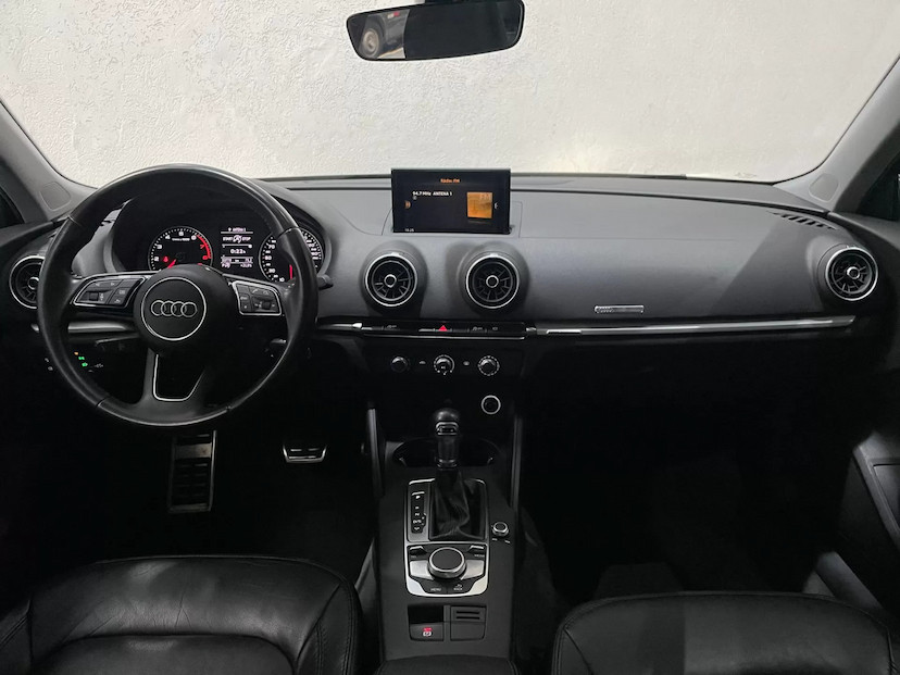 Foto do veículo AUDI A3 1.4 SPORTBACK AMBIENTE 2018 33.000 KM 109.900,00