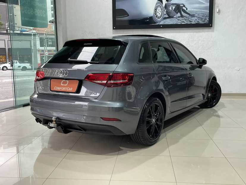 Foto do veículo AUDI A3 1.4 SPORTBACK AMBIENTE 2018 33.000 KM 109.900,00