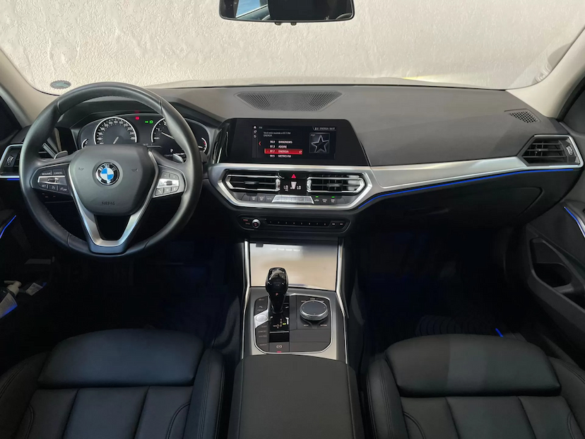 Foto do veículo BMW 320I 2.0 SPORT 2020 50.000 KM 189.900,00