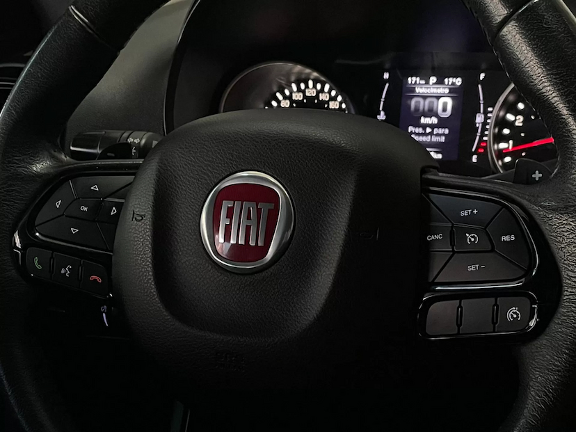 Foto do veículo FIAT TORO 1.8 FREEDOM 2019 75.000 KM 88.900,00
