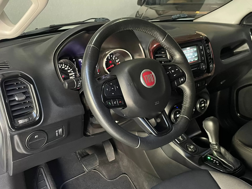 Foto do veículo FIAT TORO 1.8 FREEDOM 2019 75.000 KM 88.900,00