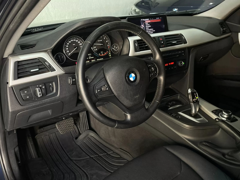 Foto do veículo BMW 320I 2.0 SPORT 2014 73.000 KM 89.900,00