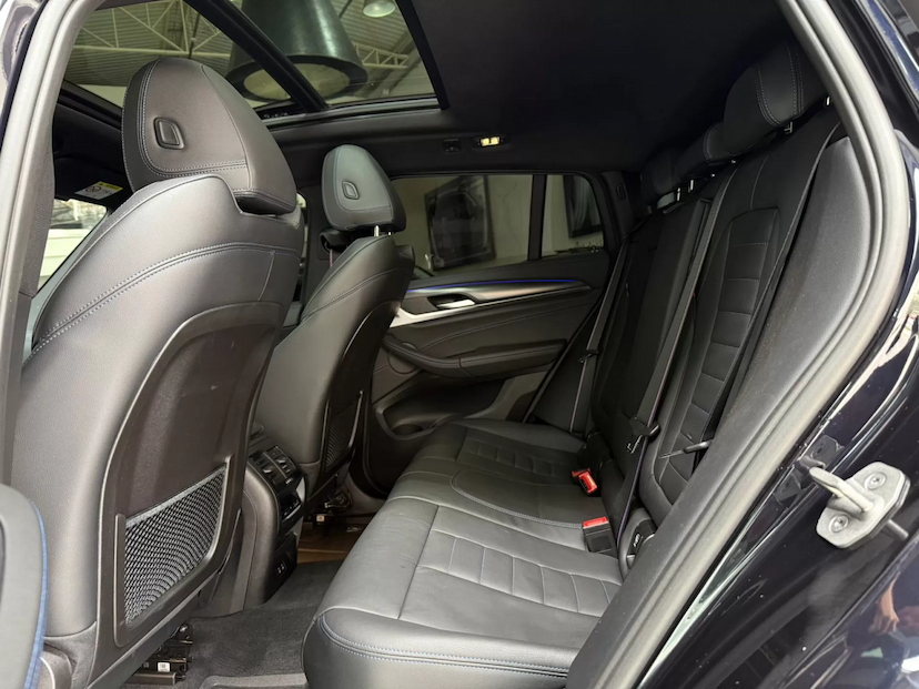 Foto do veículo BMW X4 2.0 16V GASOLINA XDRIVE30I M SPORT STEPTRONIC 2023 20.000 KM 394.900,00