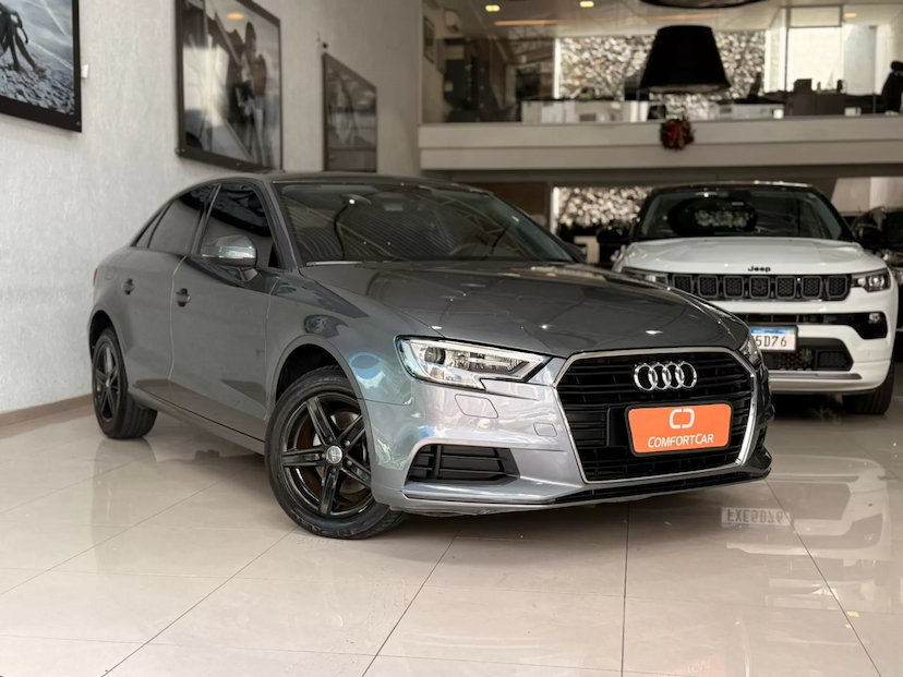 Foto do veículo AUDI A3 1.4 TFSI SEDAN ATTRACTION 16V FLEX 4P TIPTRONIC 2017 80.000 KM 84.900,00