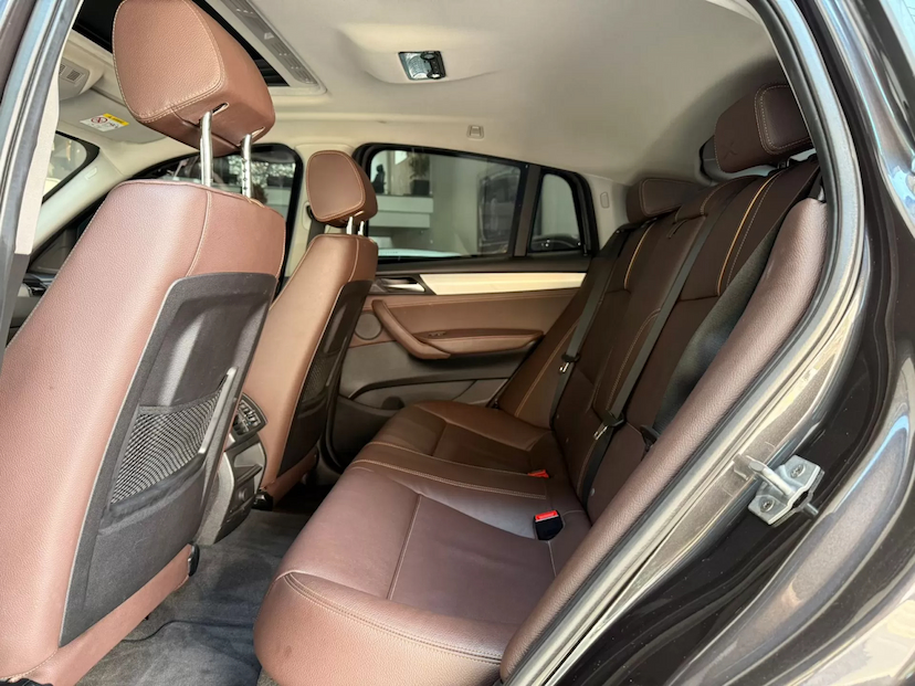 Foto do veículo BMW X4 2.0 28I X LINE 4X4 16V TURBO GASOLINA 4P AUTOMÁTICO 2017 68.000 KM 169.900,00