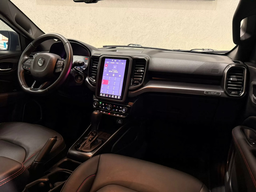 Foto do veículo FIAT TORO 2.0 16V TURBO DIESEL ULTRA 4WD AT9 2022 34.000 KM 139.900,00
