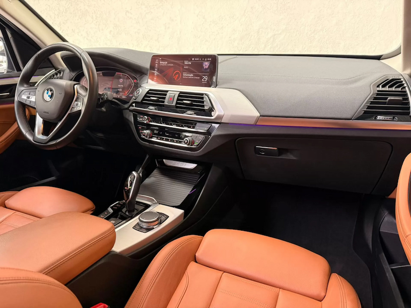 Foto do veículo BMW X3 2.0 16V GASOLINA X LINE XDRIVE20I STEPTRONIC 2020 23.000 KM 279.900,00