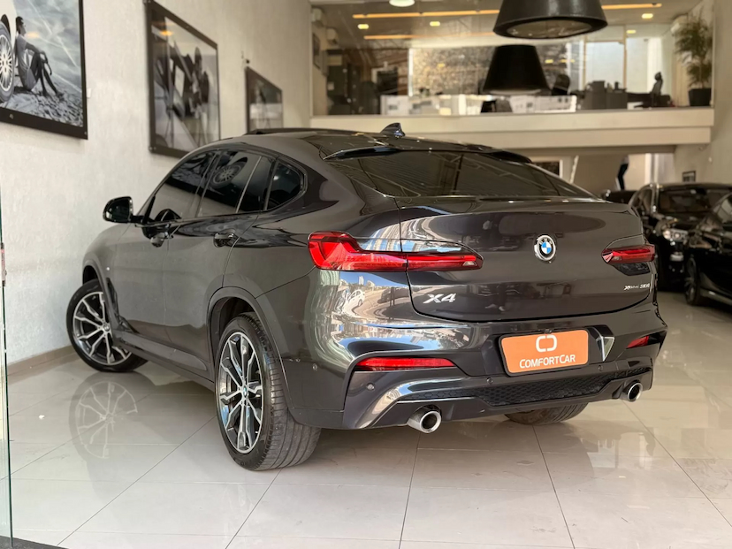 Foto do veículo BMW X4 2.0 16V GASOLINA XDRIVE30I M SPORT STEPTRONIC 2021 54.000 KM 289.900,00