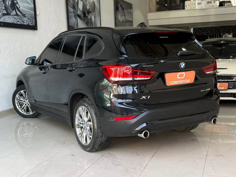 Foto do veículo BMW X1 2.0 16V TURBO ACTIVEFLEX SDRIVE20I 4P AUTOMÁTICO 2020 72.000 KM 129.900,00