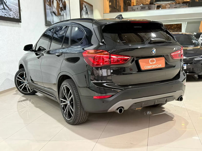 Foto do veículo BMW X1 2.0 16V TURBO GASOLINA XDRIVE25I SPORT 4P AUTOMÁTICO 2017 80.000 KM 125.900,00