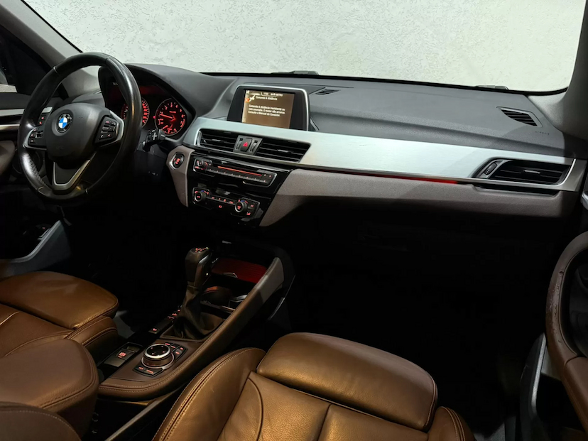Foto do veículo BMW X1 2.0 16V TURBO GASOLINA XDRIVE25I SPORT 4P AUTOMÁTICO 2017 80.000 KM 125.900,00