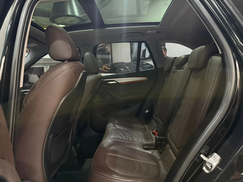 Foto do veículo BMW X1 2.0 16V TURBO GASOLINA XDRIVE25I SPORT 4P AUTOMÁTICO 2017 80.000 KM 125.900,00