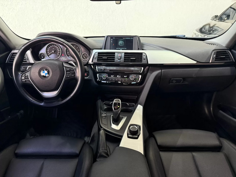 Foto do veículo BMW 320I 2.0 SPORT 16V TURBO ACTIVE FLEX 4P AUTOMÁTICO 2018 80.000 KM 118.900,00