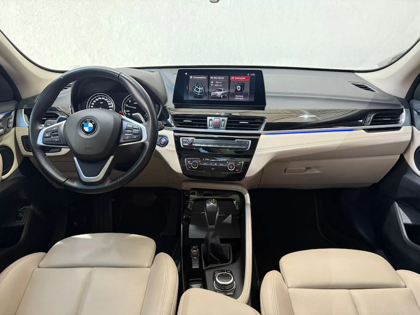 Foto do veículo BMW X1 2.0 16V TURBO ACTIVEFLEX SDRIVE20I X-LINE 4P AUTOMÁTICO 2022 73.000 KM 174.900,00