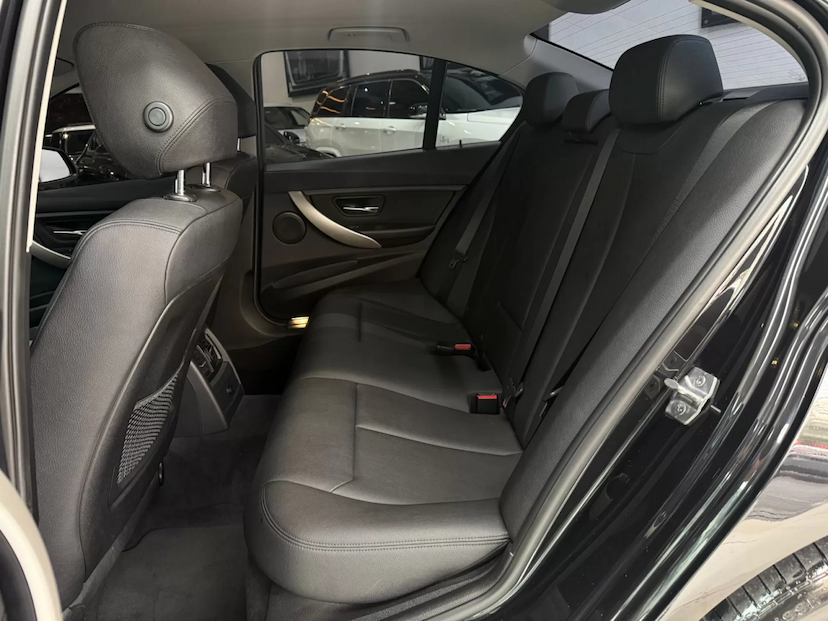 Foto do veículo BMW 316I 1.6 SEDAN 16V TURBO GASOLINA 4P AUTOMATICO 2014 73.000 KM 78.900,00