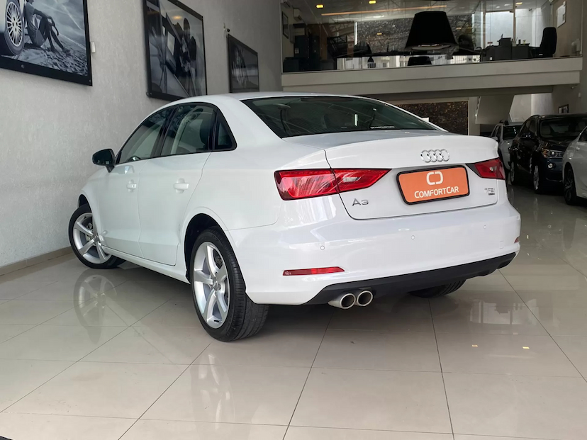 Foto do veículo AUDI A3 1.4 TFSI SEDAN ATTRACTION 16V FLEX 4P TIPTRONIC 2016 70.000 KM 78.800,00