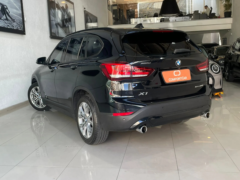 Foto do veículo BMW X1 2.0 16V TURBO ACTIVEFLEX SDRIVE20I 4P AUTOMÁTICO 2020 60.000 KM 128.900,00