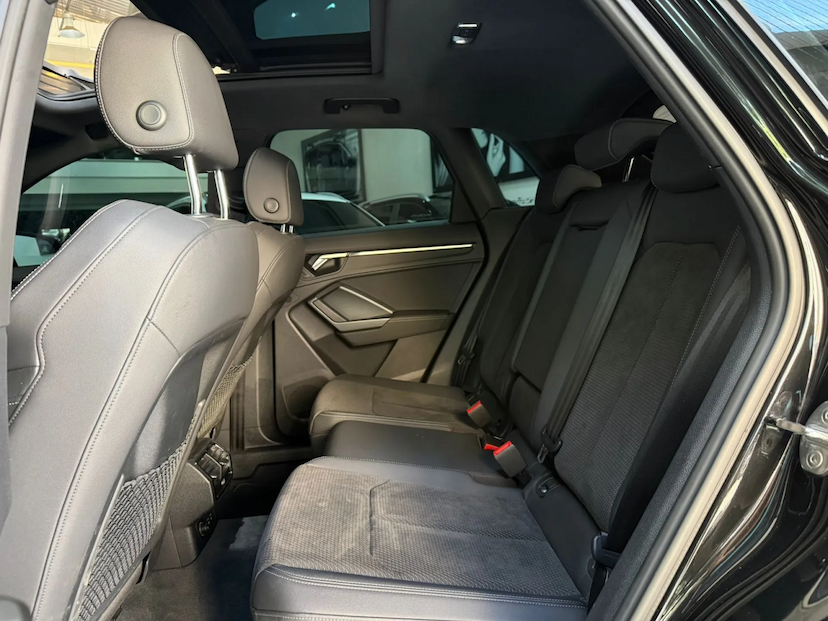 Foto do veículo AUDI Q3 2.0 40 TFSI GASOLINA PERFORMANCE BLACK QUATTRO TIPTRONIC 2022 60.000 KM 179.900,00