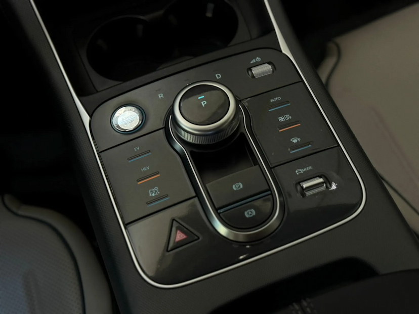 Foto do veículo BYD KING 1.5 DM-I PHEV GL AUTOMÁTICO 2025 19.000 KM 146.900,00
