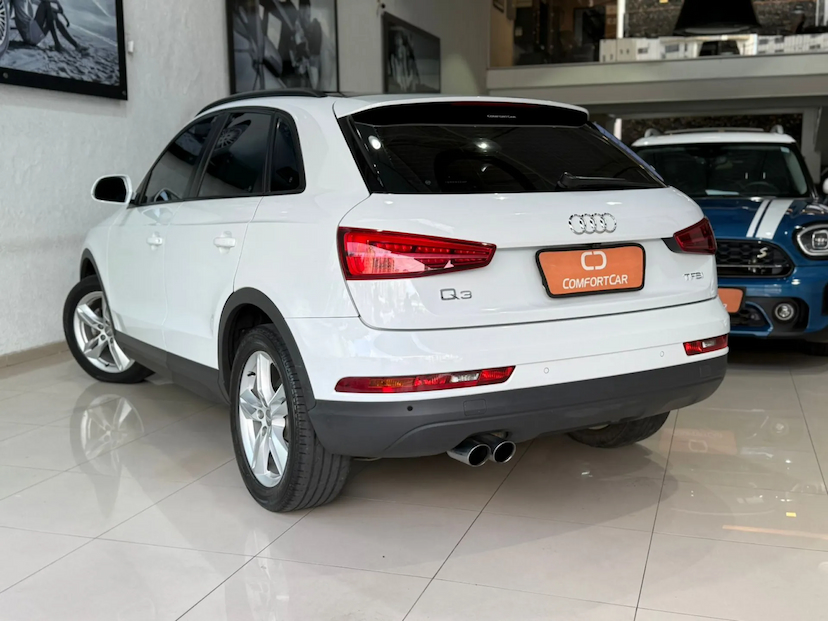 Foto do veículo AUDI Q3 1.4 TFSI AMBIENTE GASOLINA 4P S TRONIC 2017 115.000 KM 87.900,00