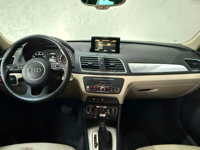 Foto do veículo AUDI Q3 1.4 TFSI AMBIENTE GASOLINA 4P S TRONIC 2017 115.000 KM 87.900,00