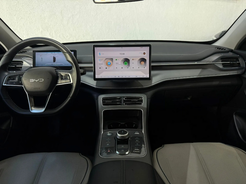 Foto do veículo BYD KING 1.5 DM-I PHEV GS AUTOMÁTICO 2025 63.000 KM 146.900,00